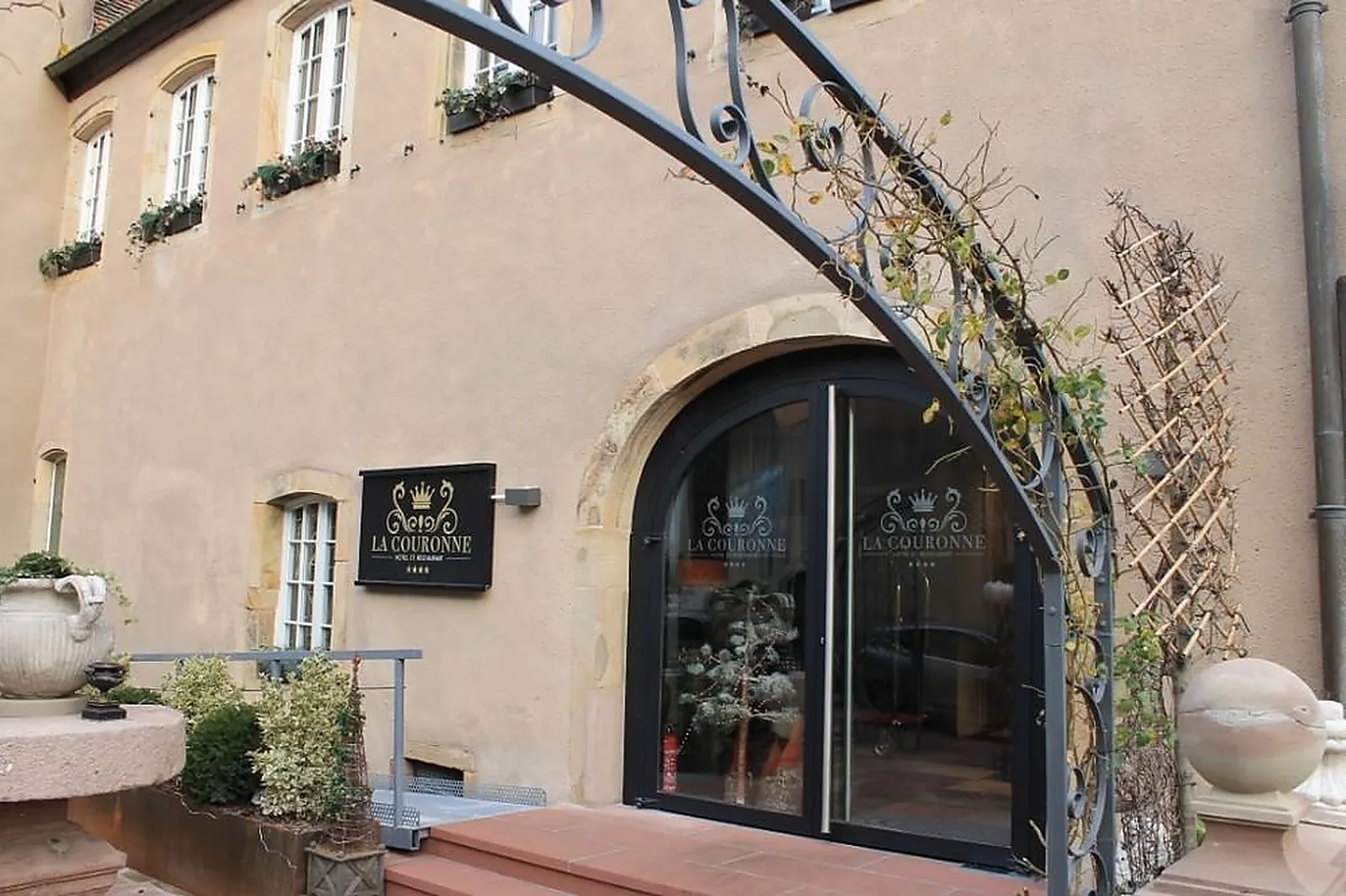 Lieux événementiels, LA COURONNE