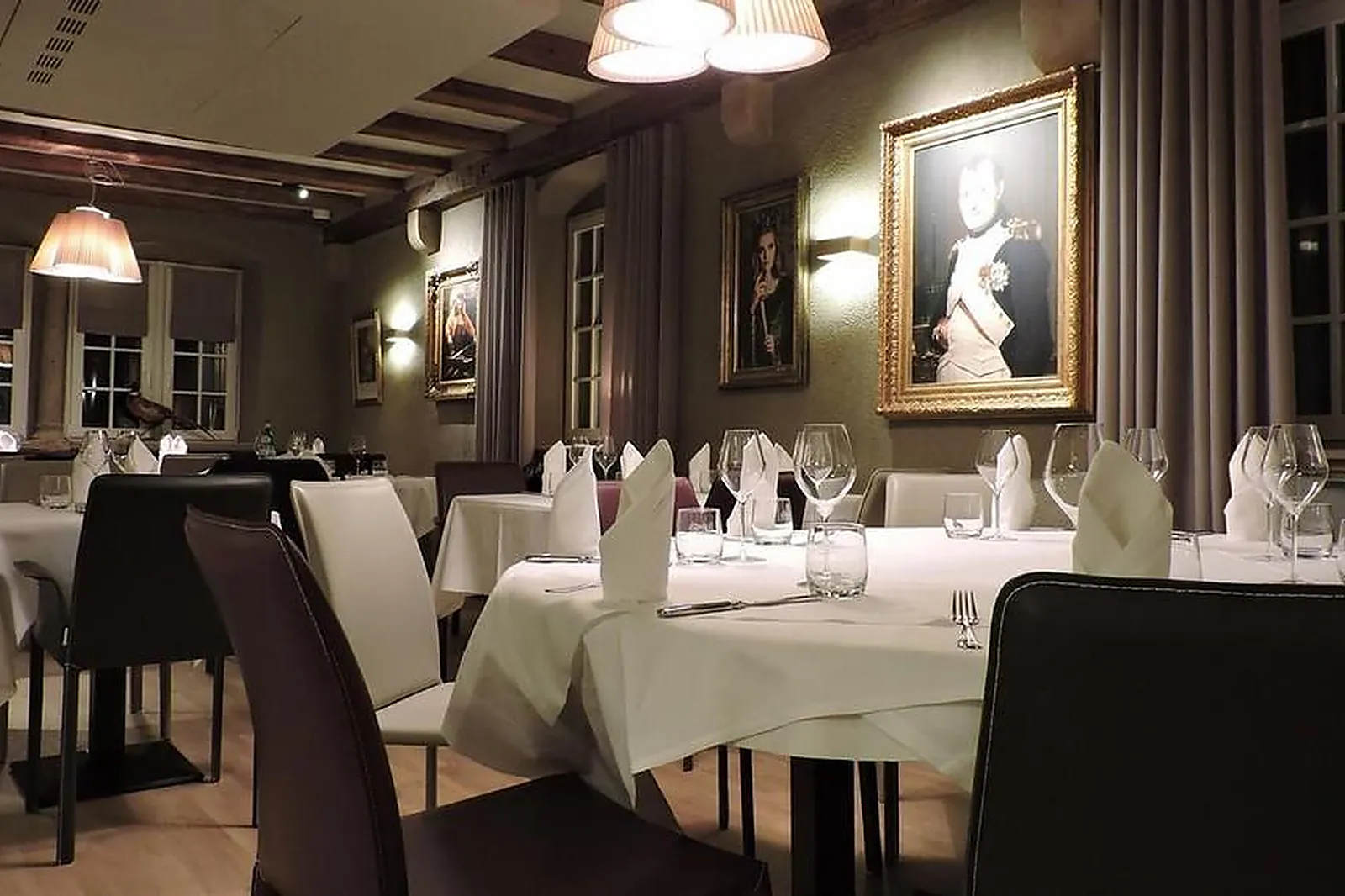 Lieux événementiels, LA COURONNE