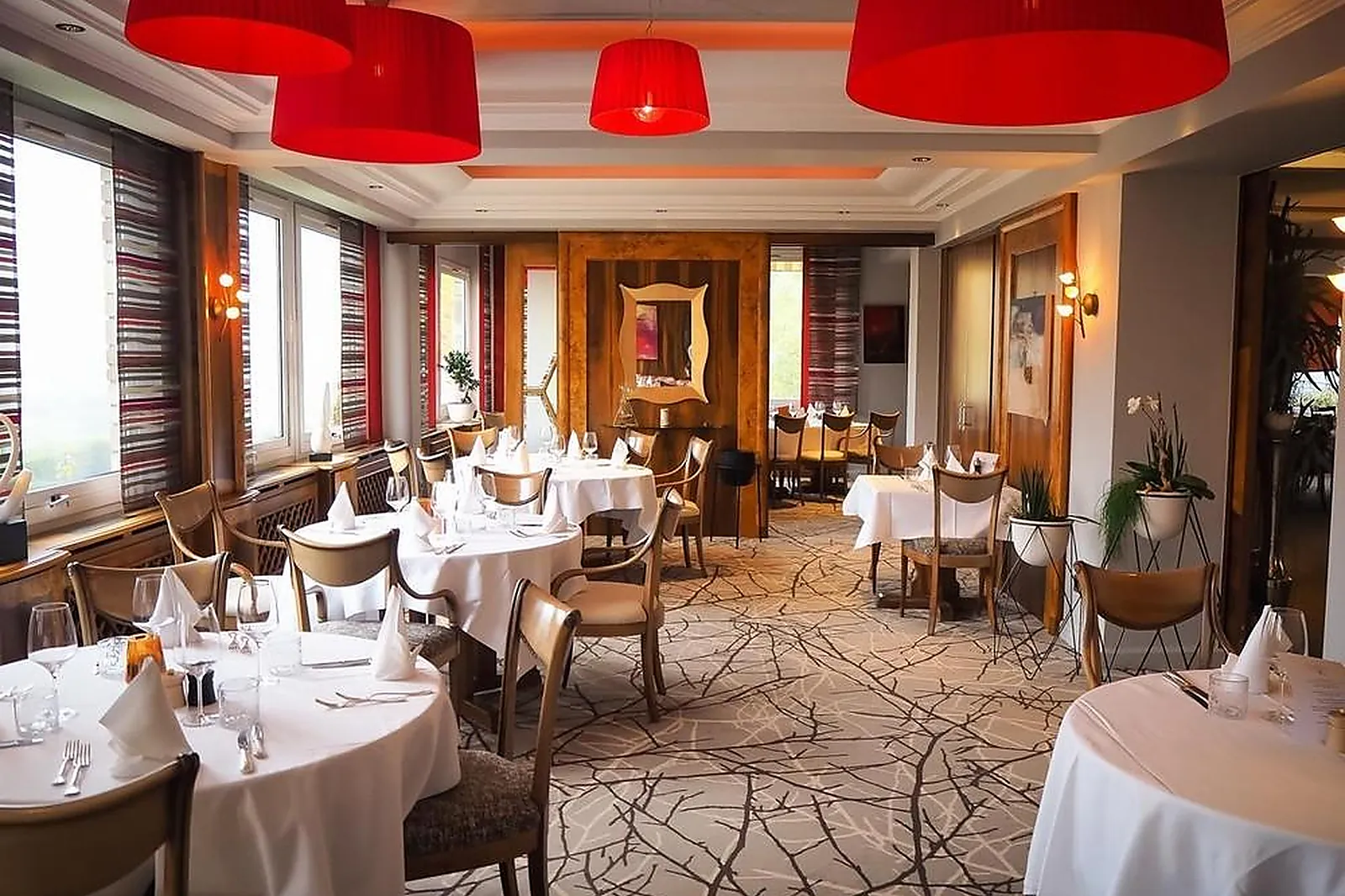 Lieux événementiels, LA COURONNE BY K