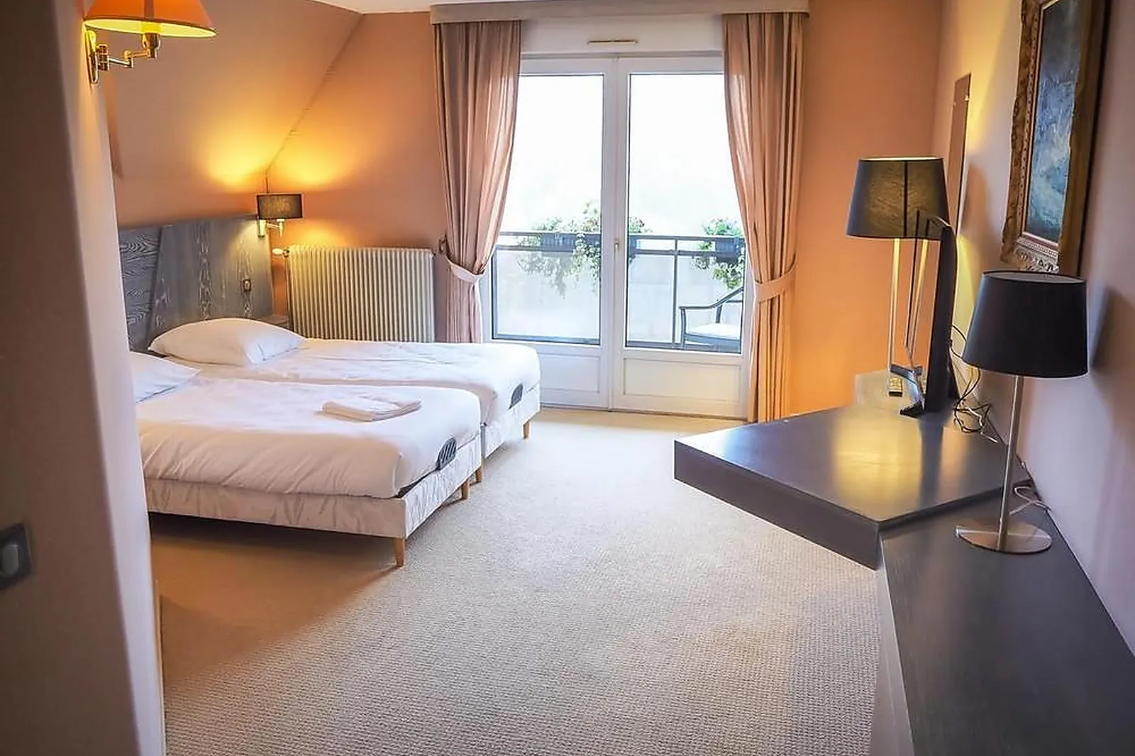 Lieux événementiels, LA COURONNE BY K