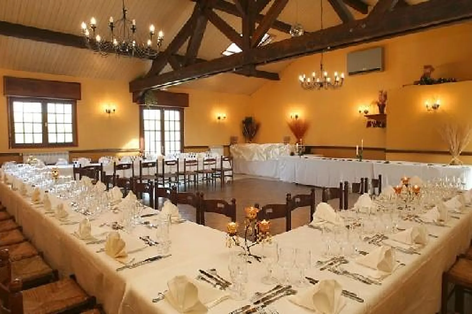 Lieux événementiels, LA CREMAILLERE COURBON