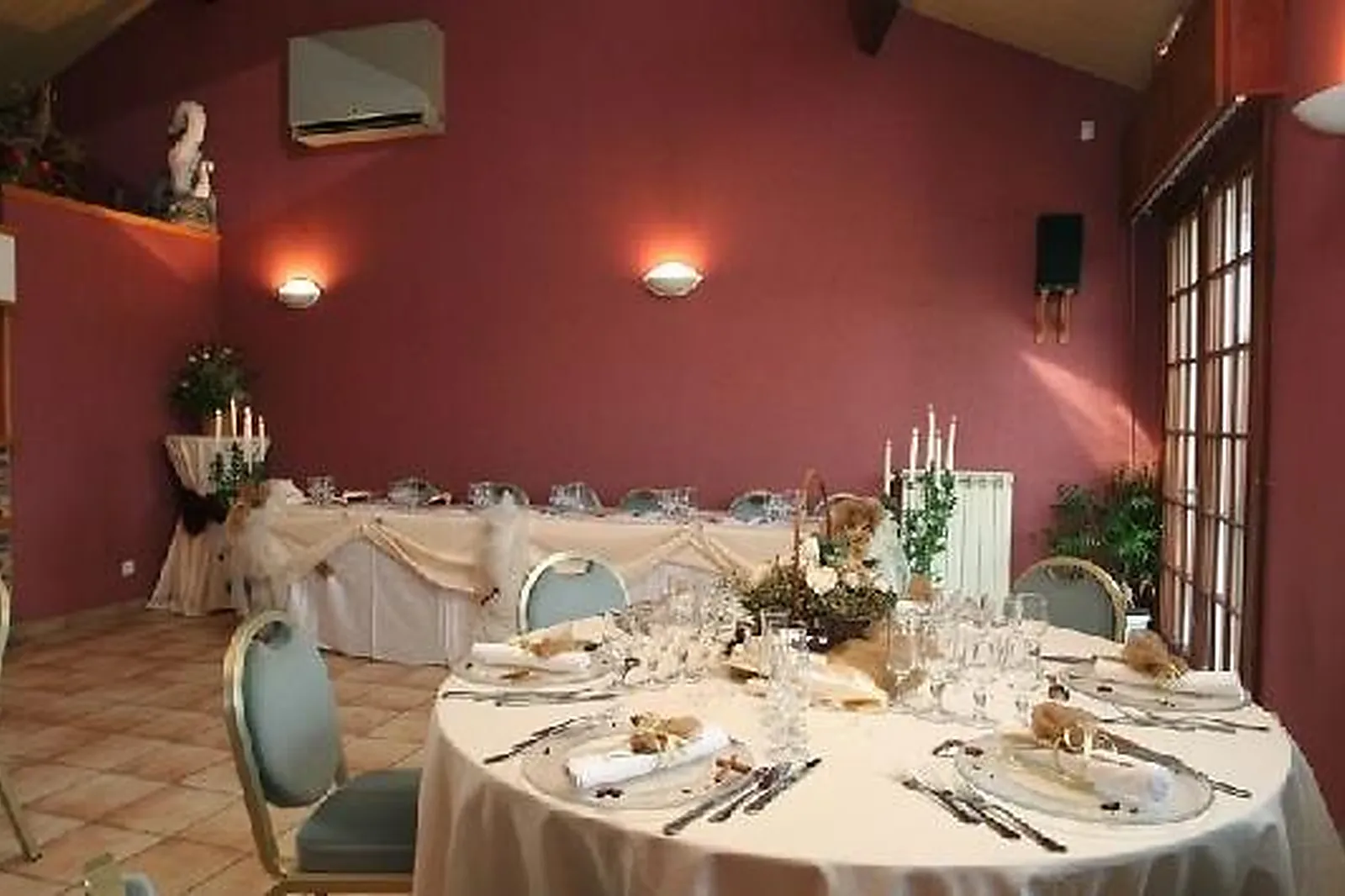 Lieux événementiels, LA CREMAILLERE COURBON