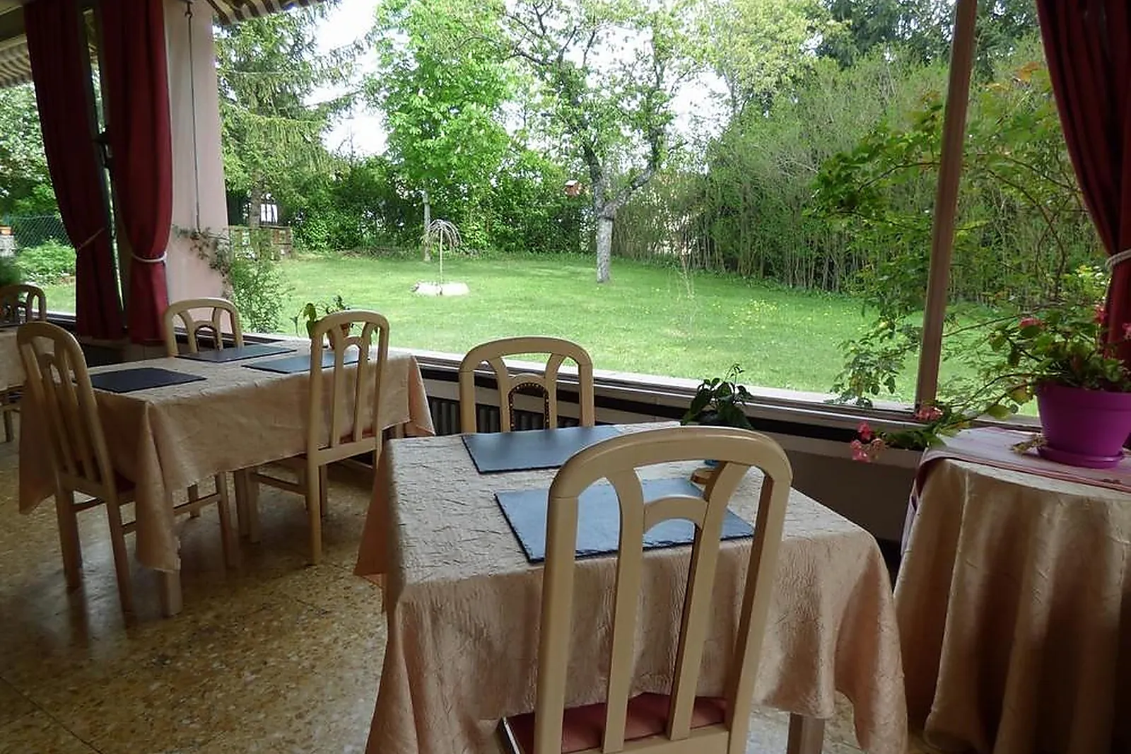 Lieux événementiels, LA CREMAILLERE SAINT-BONNET EN CHAMPSAUR