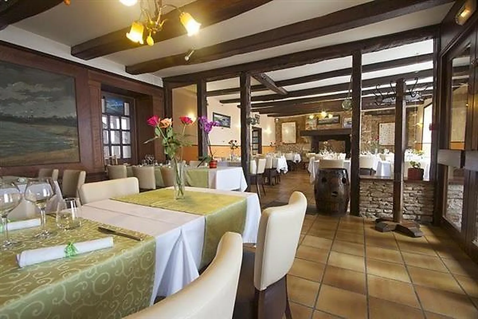 Lieux événementiels, LA CROIX BLANCHE