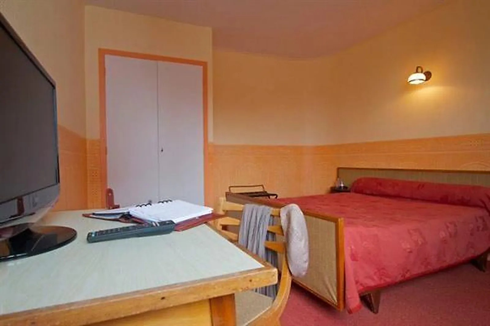 Lieux événementiels, LA CROIX BLANCHE