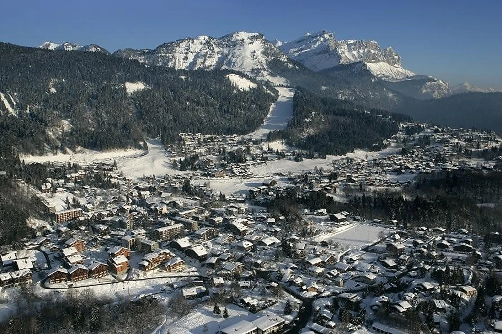 Lieux événementiels, LA CROIX DE SAVOIE ET SPA