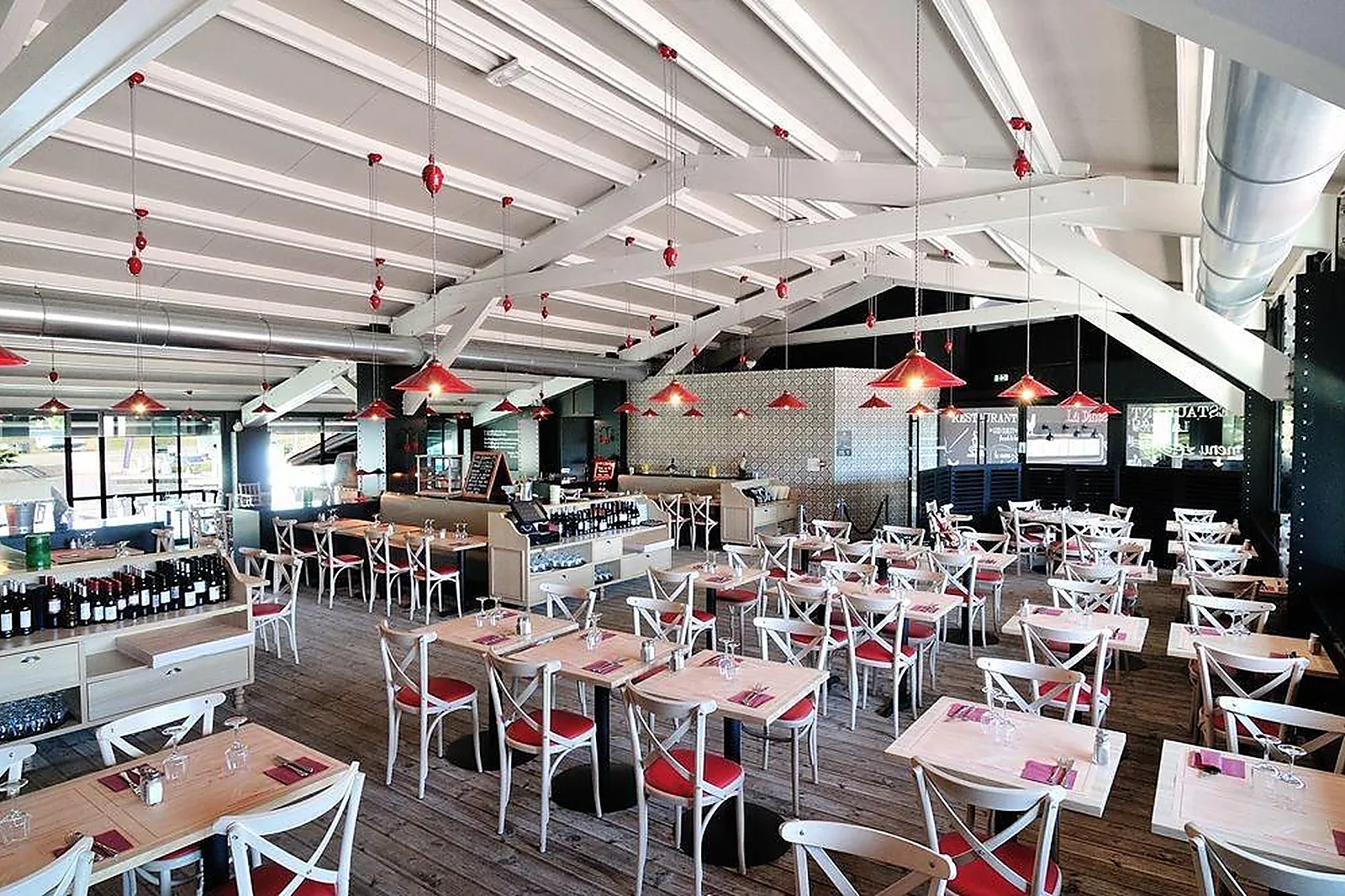 Lieux événementiels, LA DINÉE