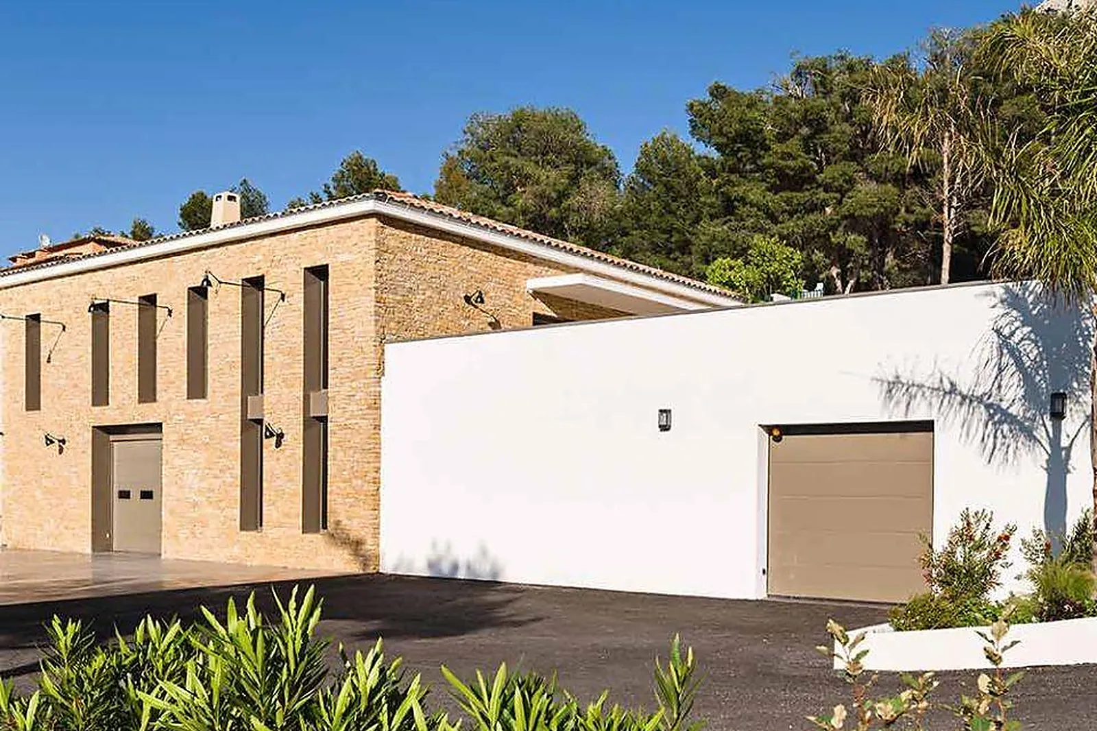 Lieux événementiels, LA DONA TIGANA