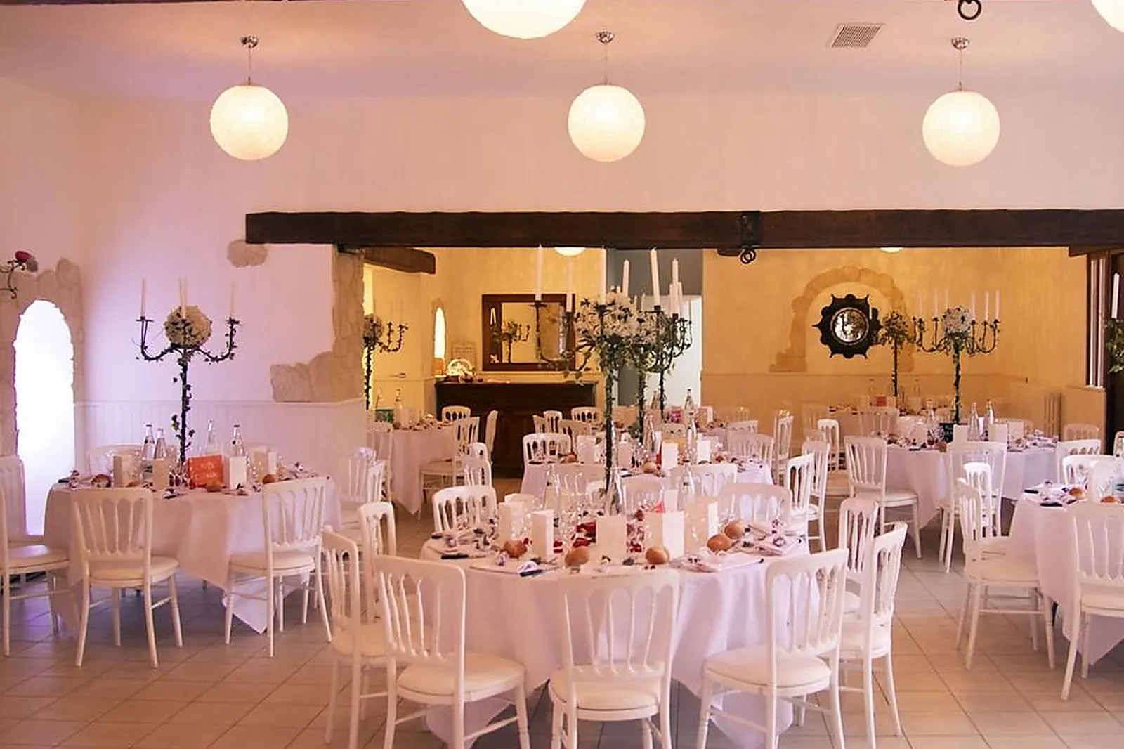 Lieux événementiels, LA FERME AUX SAULES