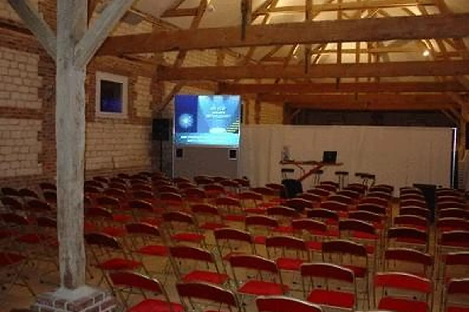 Lieux événementiels, LA FERME BLANCHE