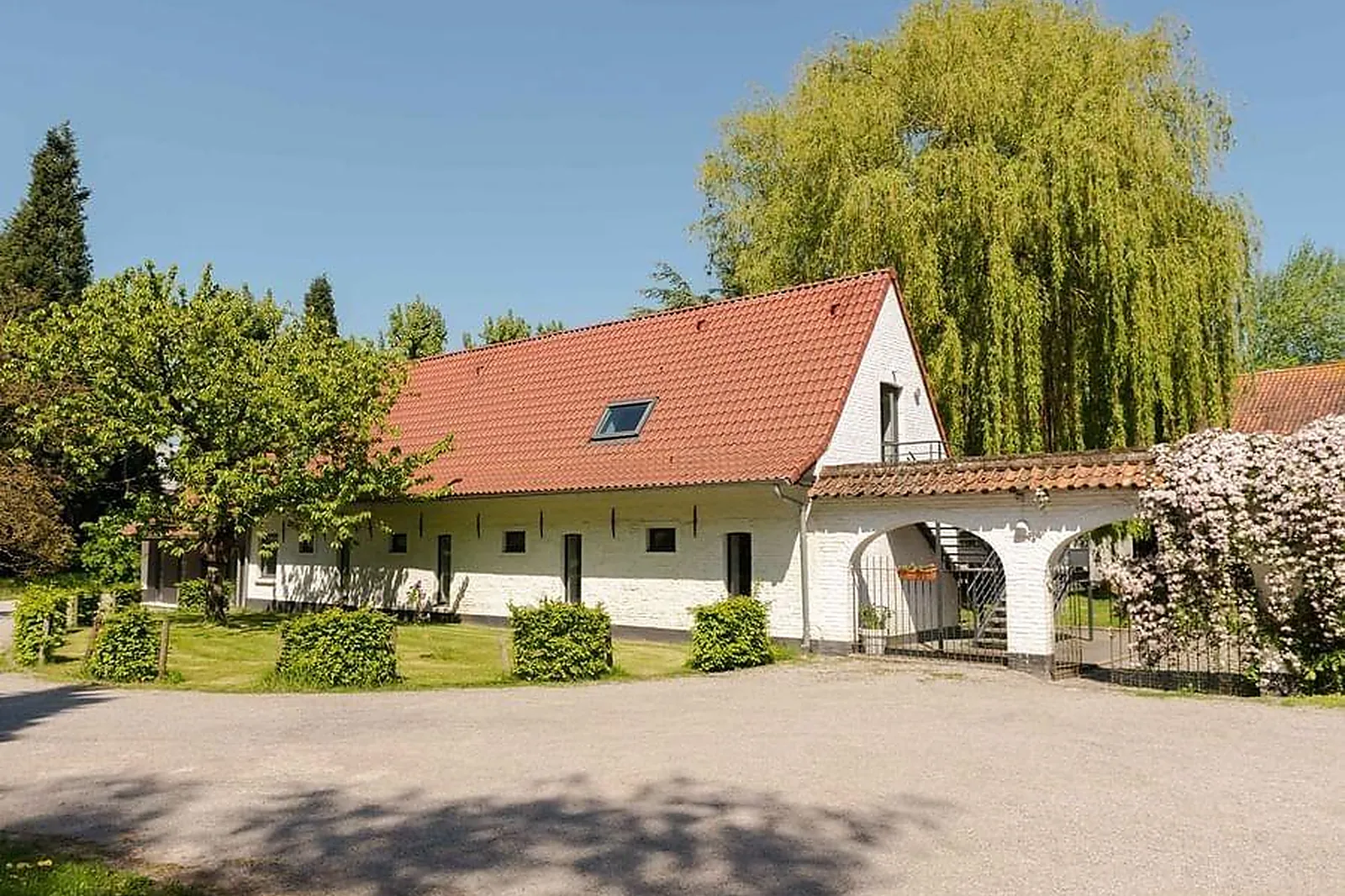 Lieux événementiels, LA FERME BLANCHE, THE ORIGINALS RELAIS