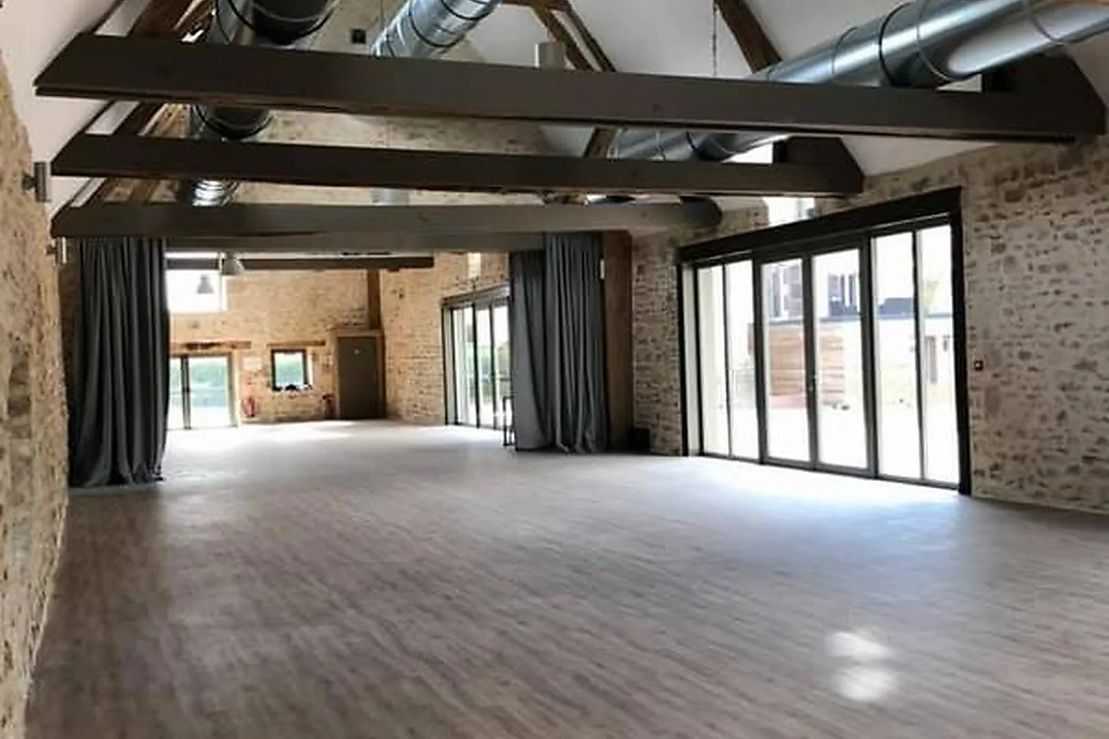 Lieux événementiels, LA FERME INTENTION