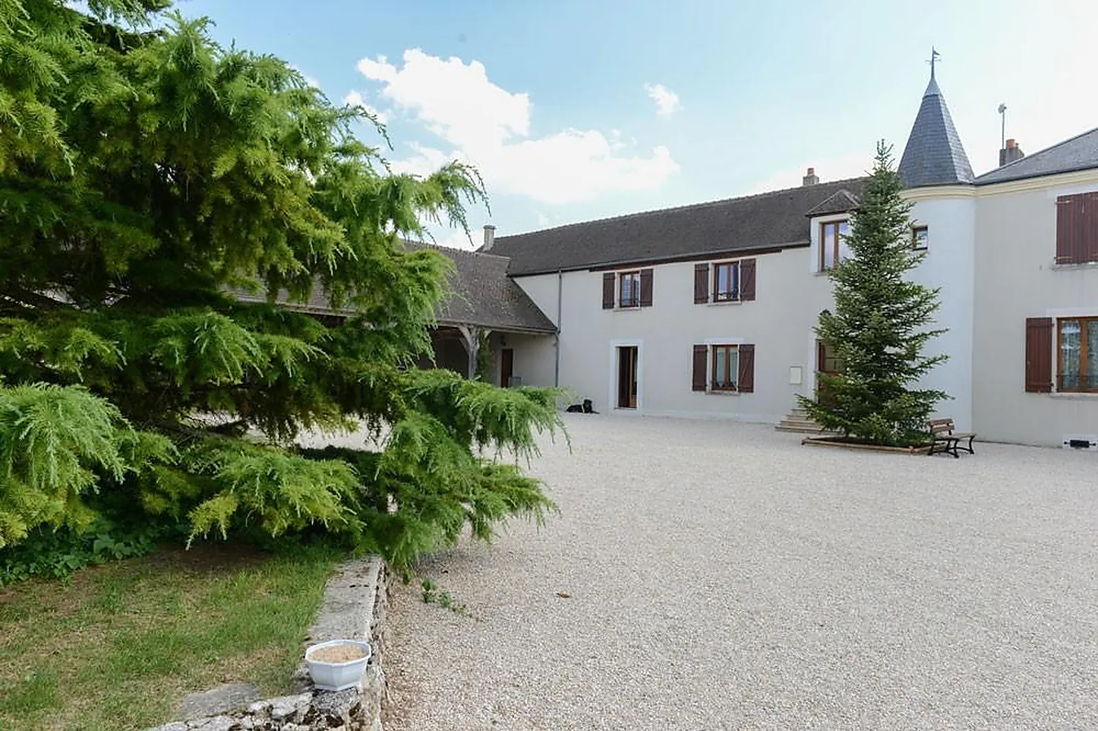 Lieux événementiels, LA FERME SAINT PIERRE