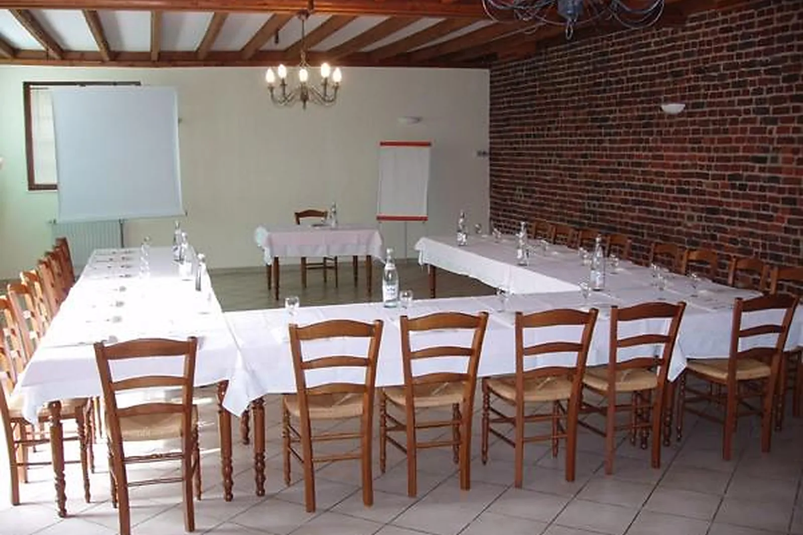 Lieux événementiels, LA FERME DE JONQUEUSE