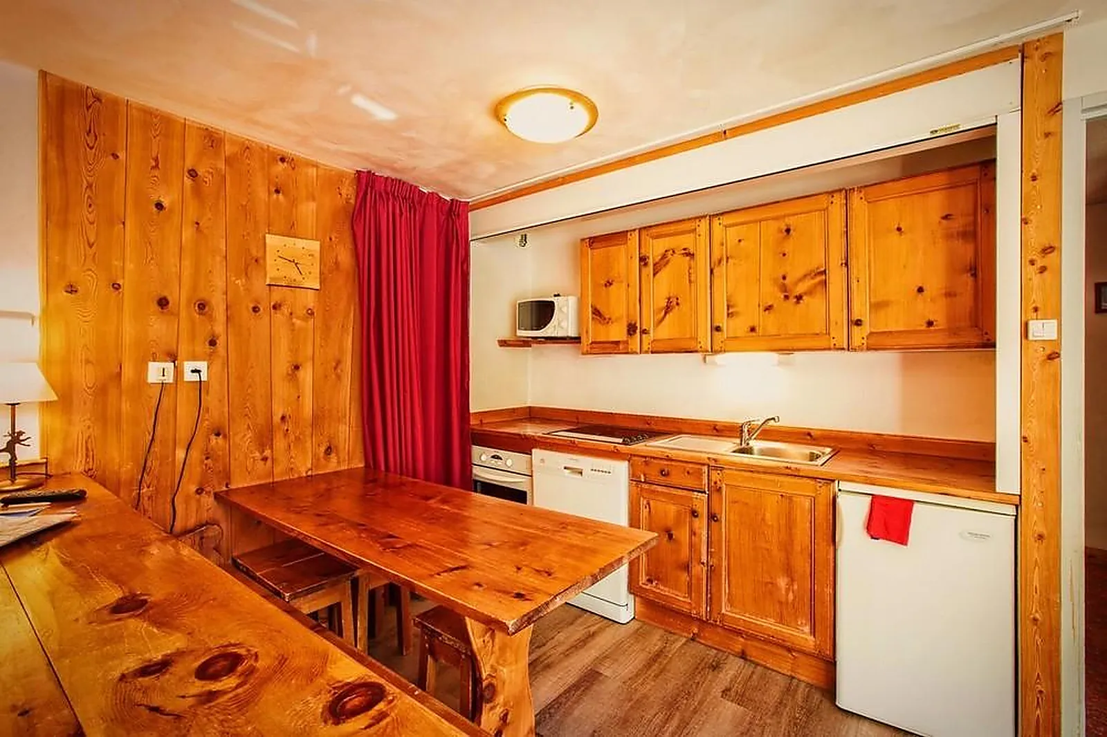 Lieux événementiels, LA FERME DE L'IZOARD