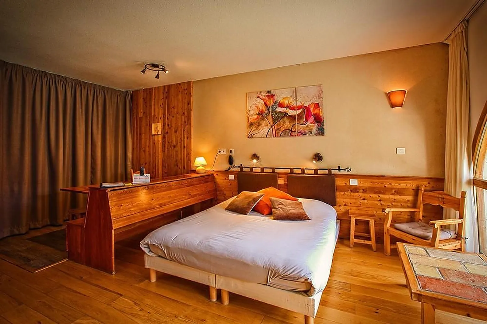 Lieux événementiels, LA FERME DE L'IZOARD