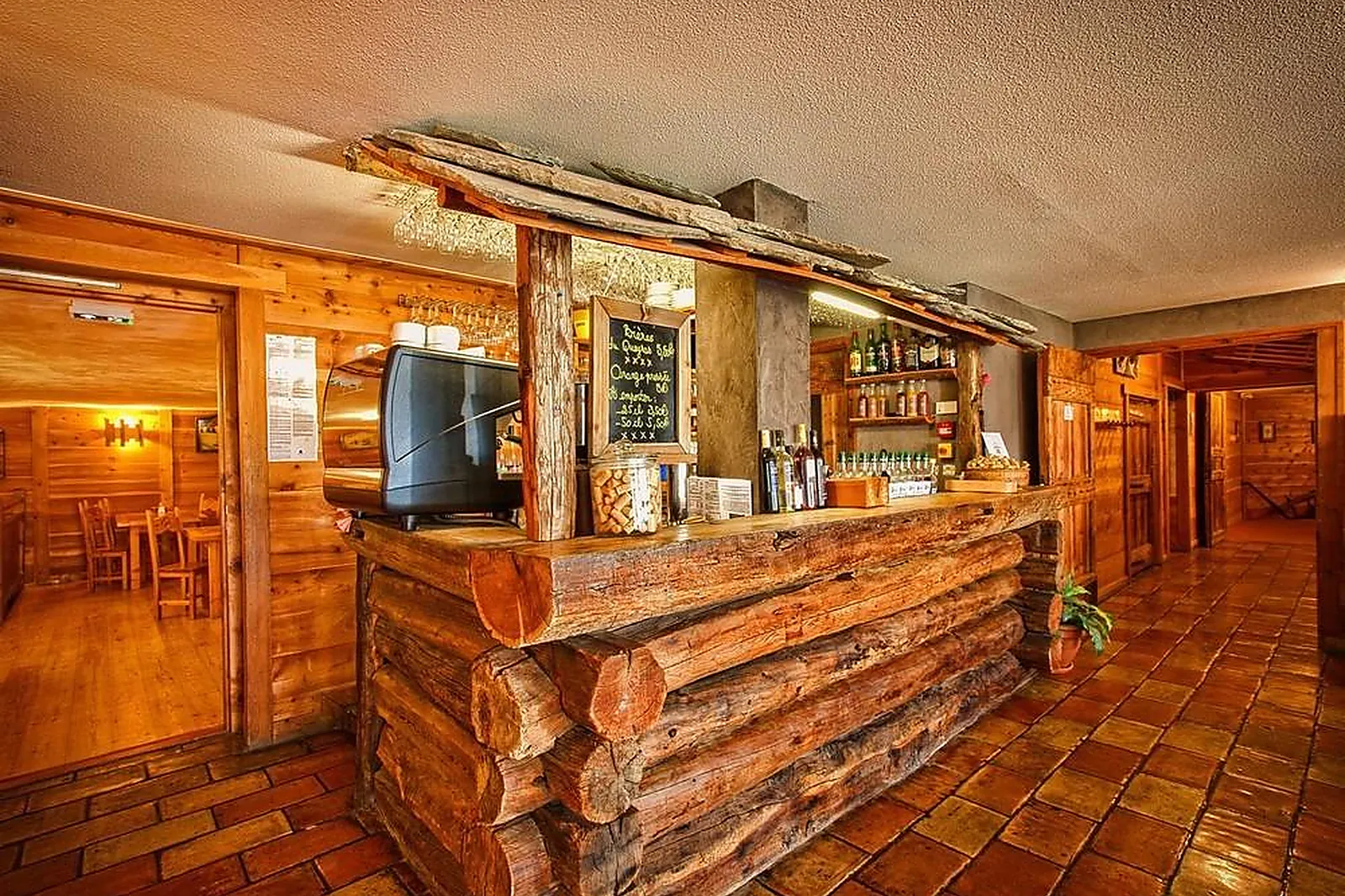 Lieux événementiels, LA FERME DE L'IZOARD