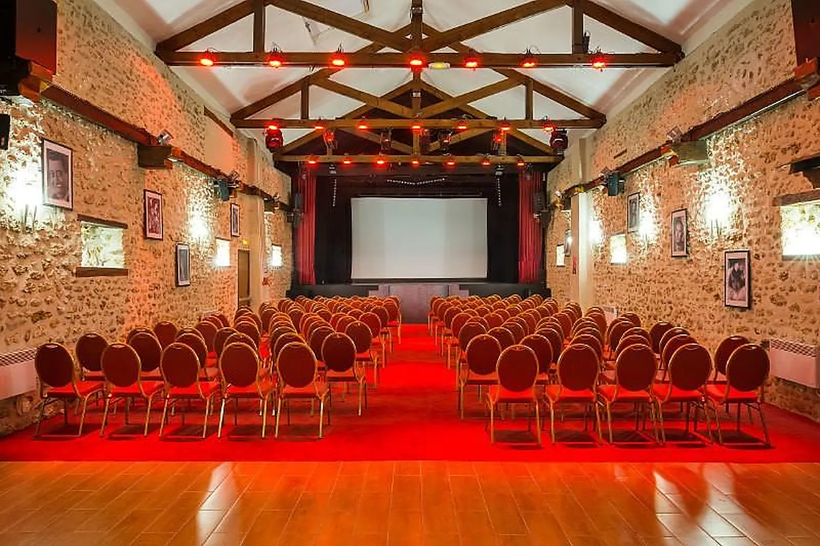 Lieux événementiels, LA FERME DU BOUT DES PRÉS