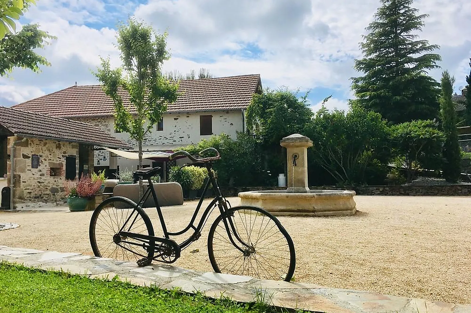Lieux événementiels, LA FERME DU CAYLA