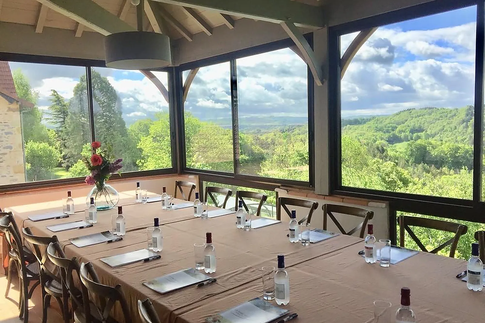 Lieux événementiels, LA FERME DU CAYLA