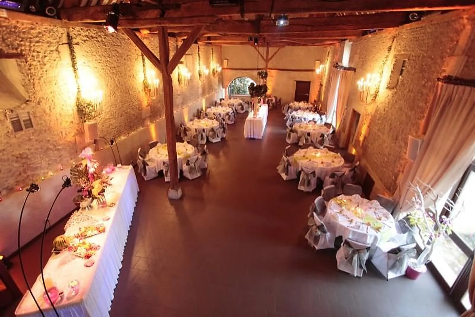 Lieux événementiels, LA FERME DU ROY