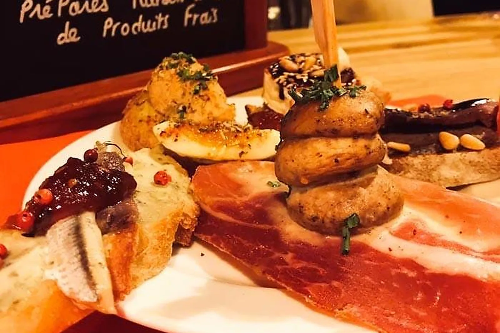 Lieux événementiels, LA FOLIE ROUGE