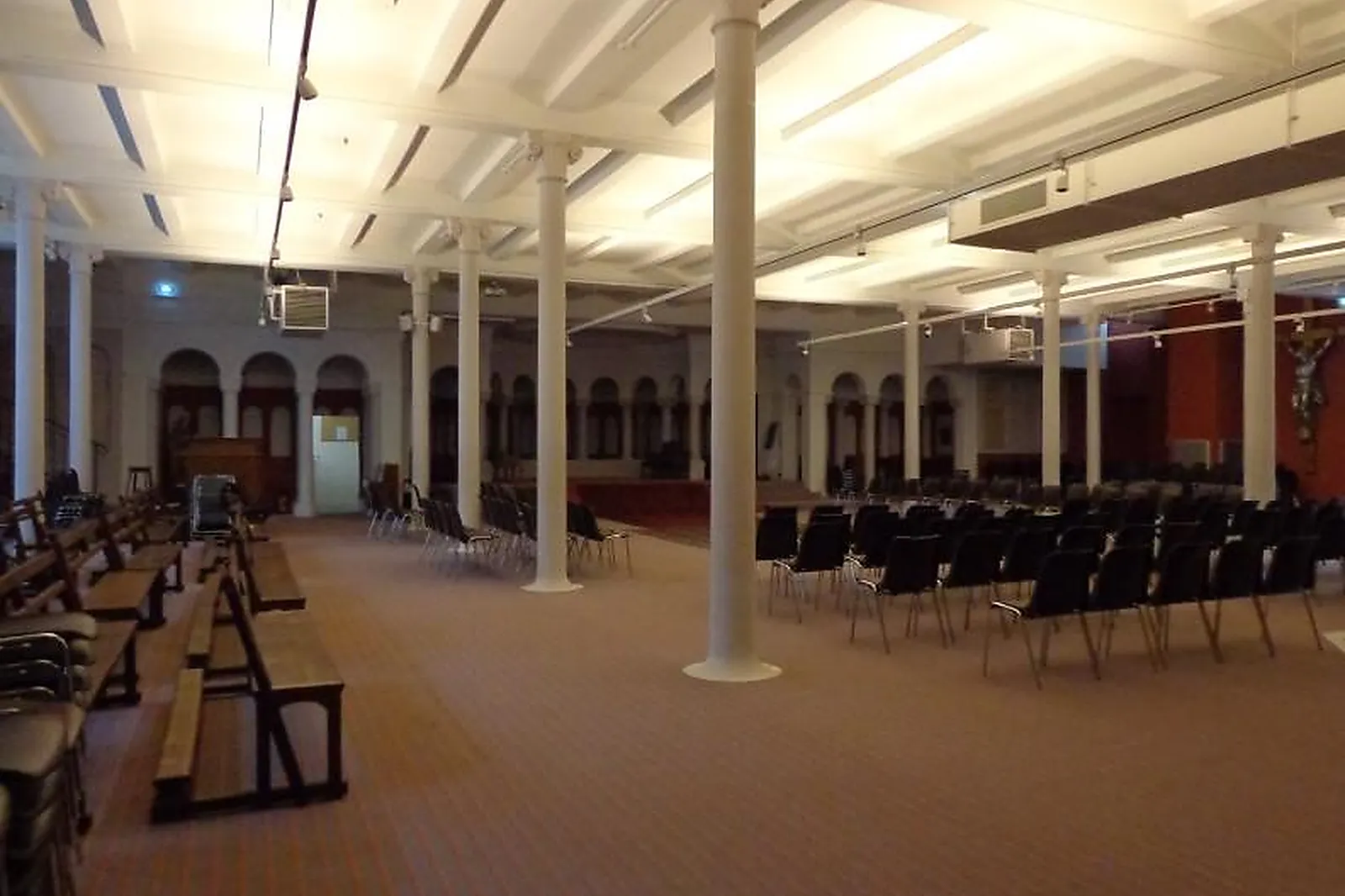 Lieux événementiels, LA GRANDE CRYPTE