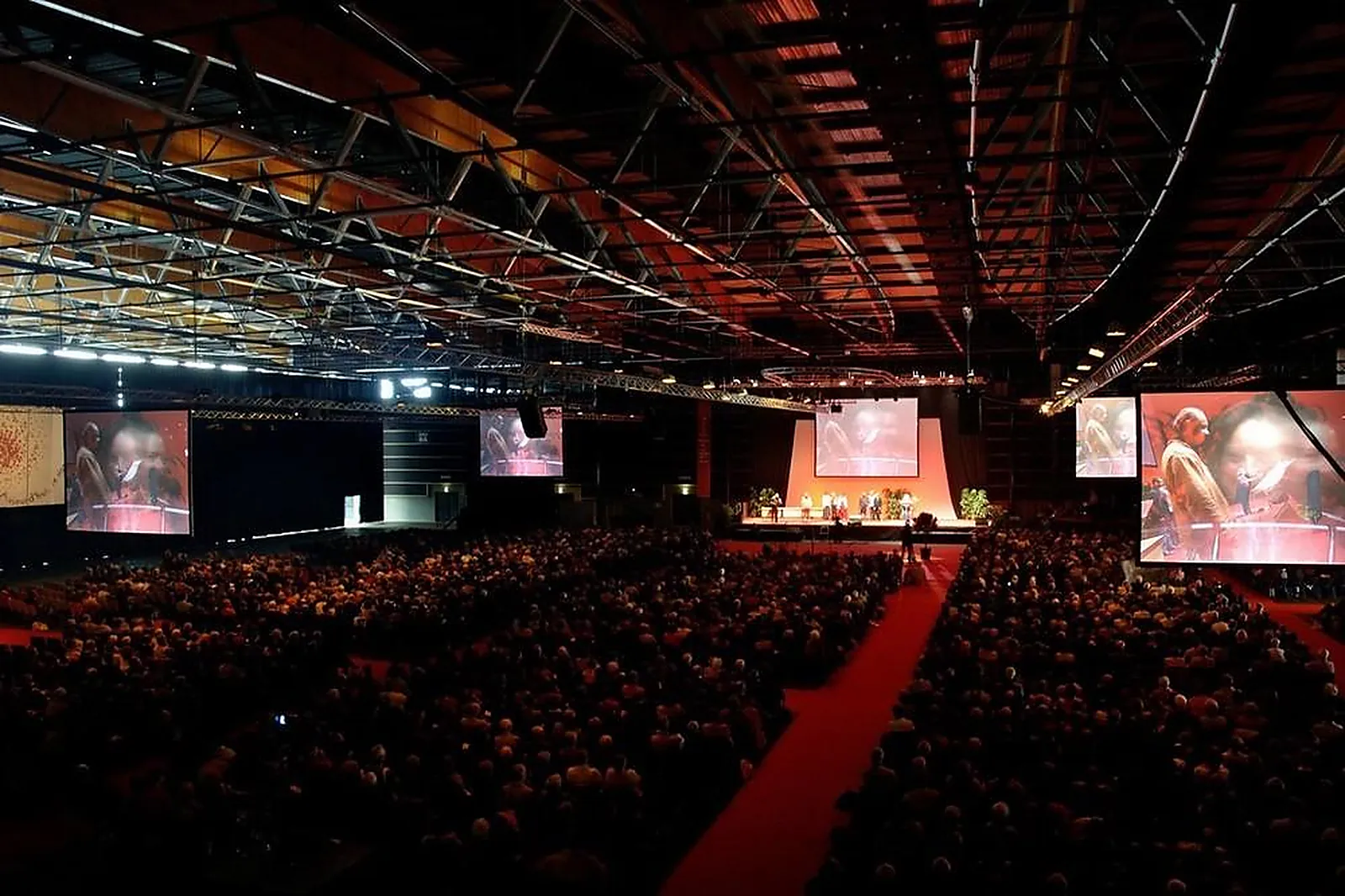 Lieux événementiels, LA GRANDE HALLE D'AUVERGNE
