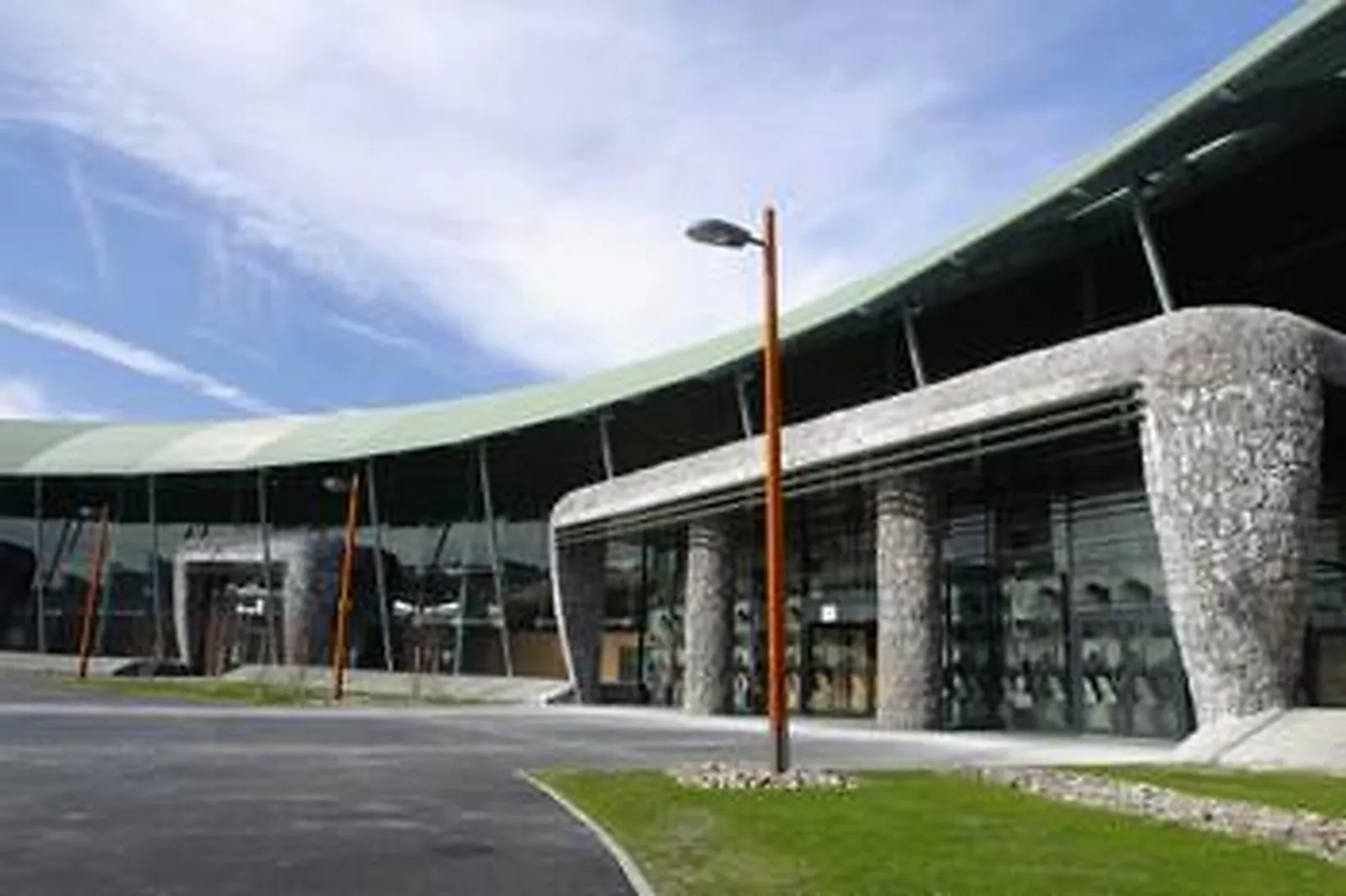 Lieux événementiels, LA GRANDE HALLE D'AUVERGNE