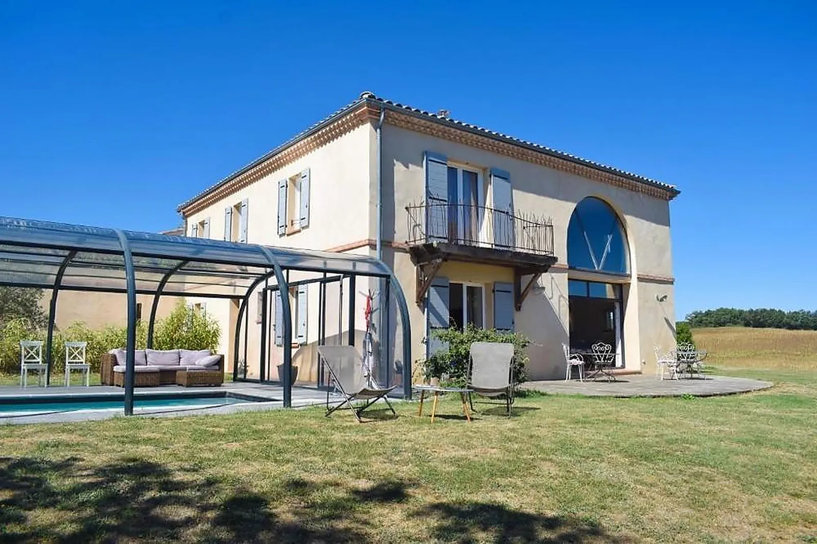 Lieux événementiels, LA GRANDE OASIS