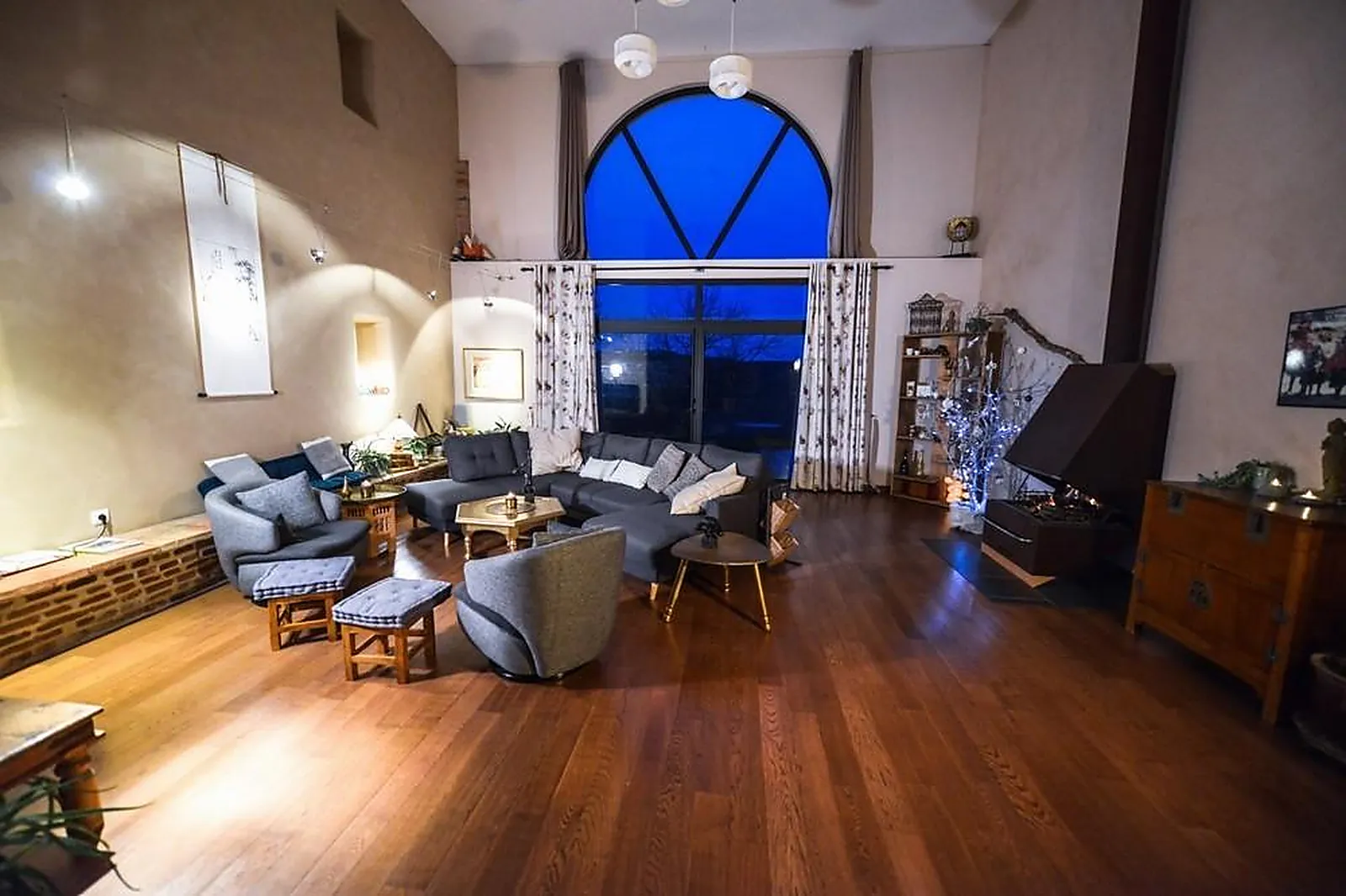 Lieux événementiels, LA GRANDE OASIS