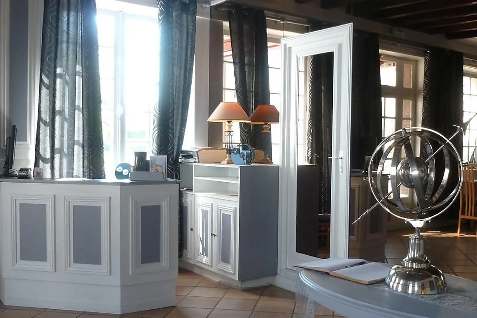 Lieux événementiels, LA GRANDE TOUR