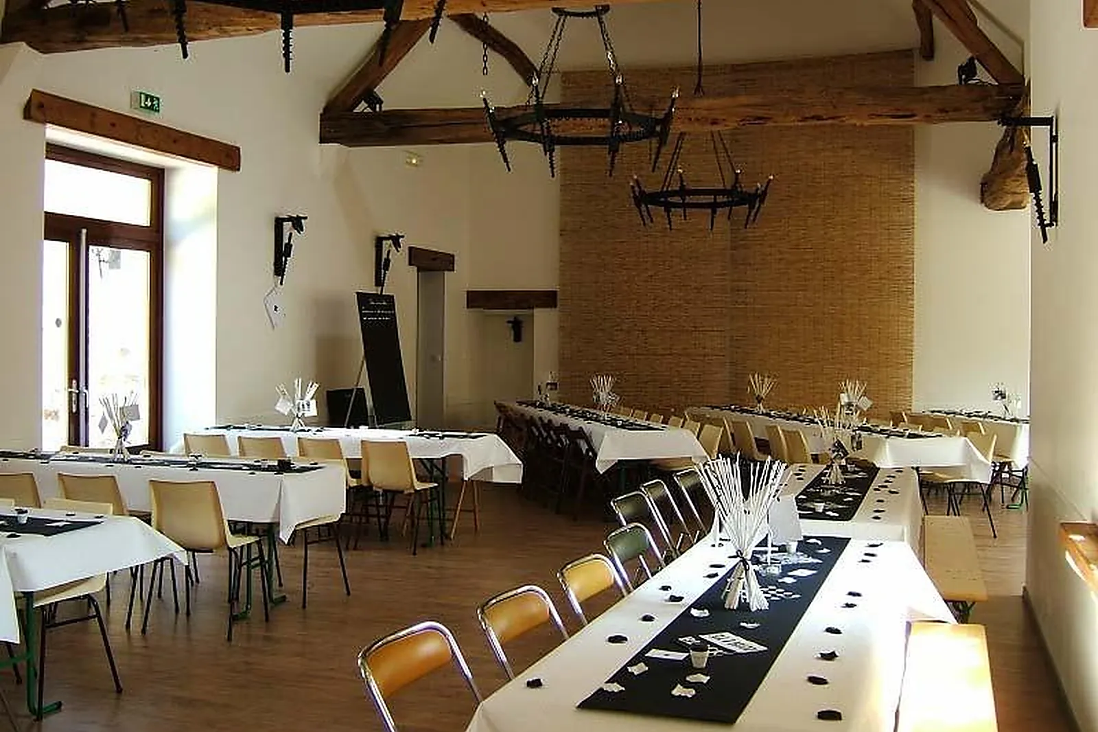 Lieux événementiels, LA GRANGE AU TULIPIER