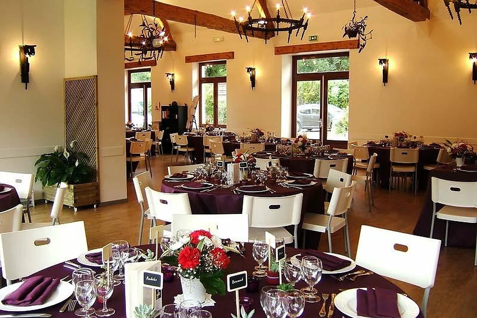 Lieux événementiels, LA GRANGE AU TULIPIER