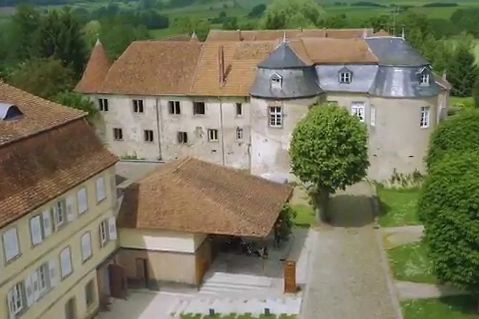 Lieux événementiels, LA GRANGE AUX PAYSAGES