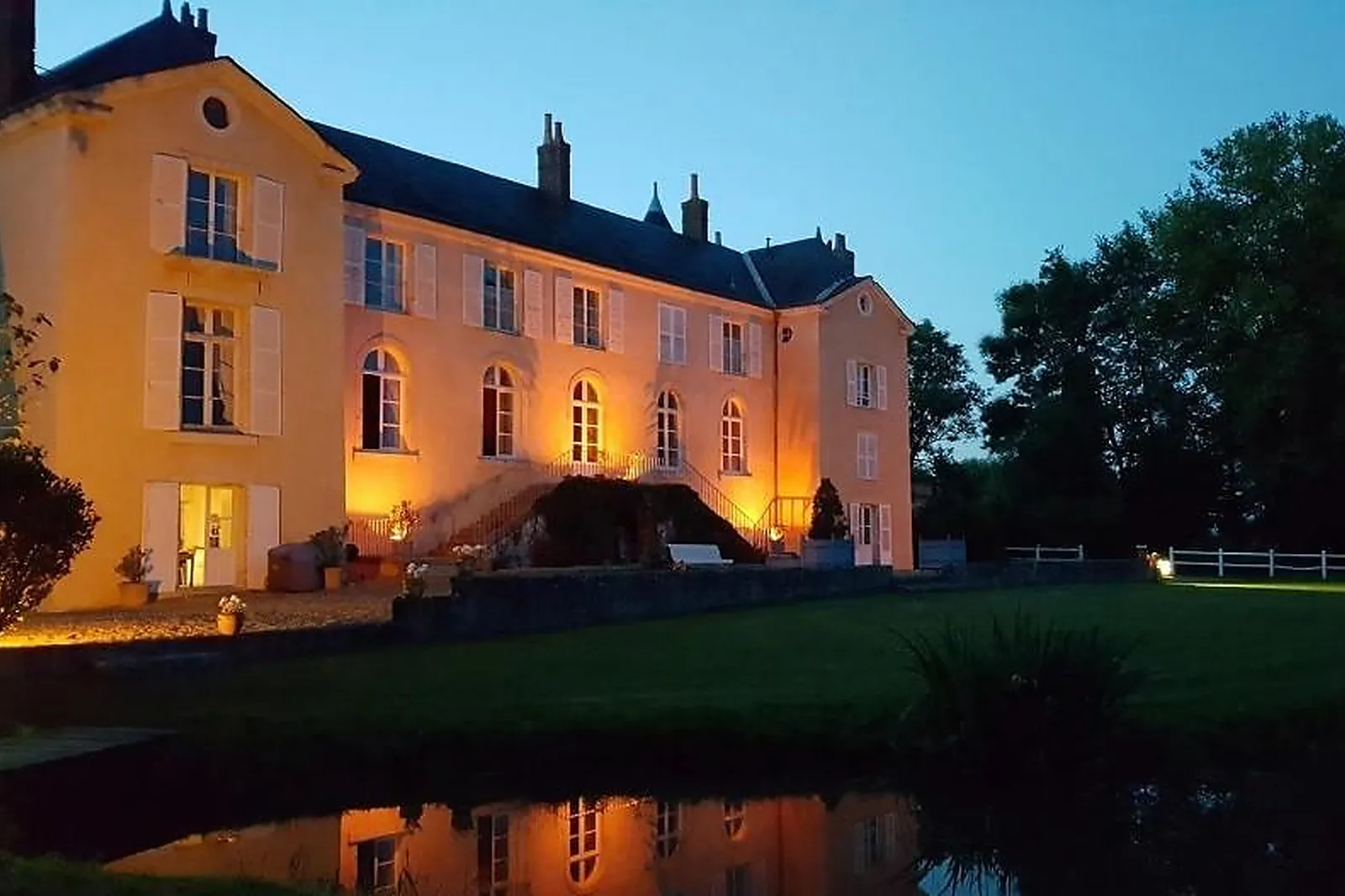 Lieux événementiels, LA GRANGE DE BRESTEAU