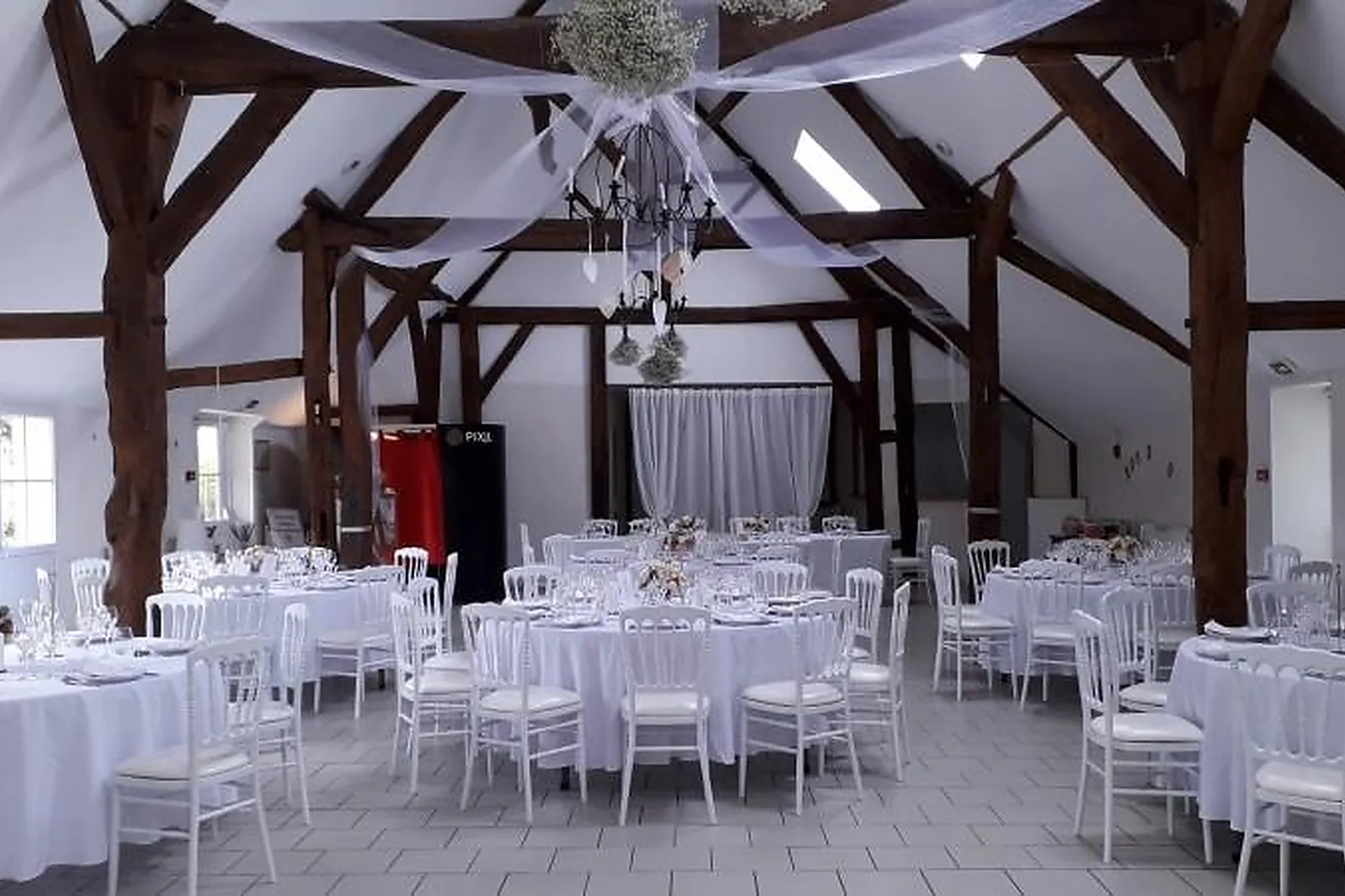 Lieux événementiels, LA GRANGE DE PORCHERIEUX