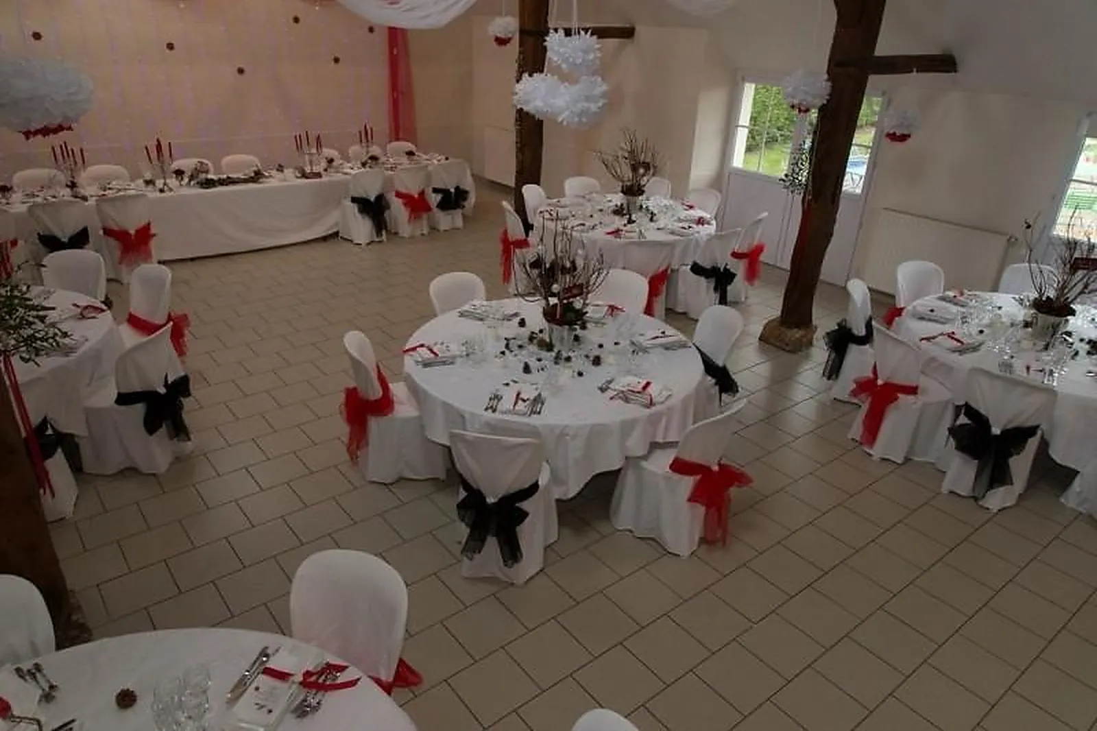 Lieux événementiels, LA GRANGE DE PORCHERIEUX