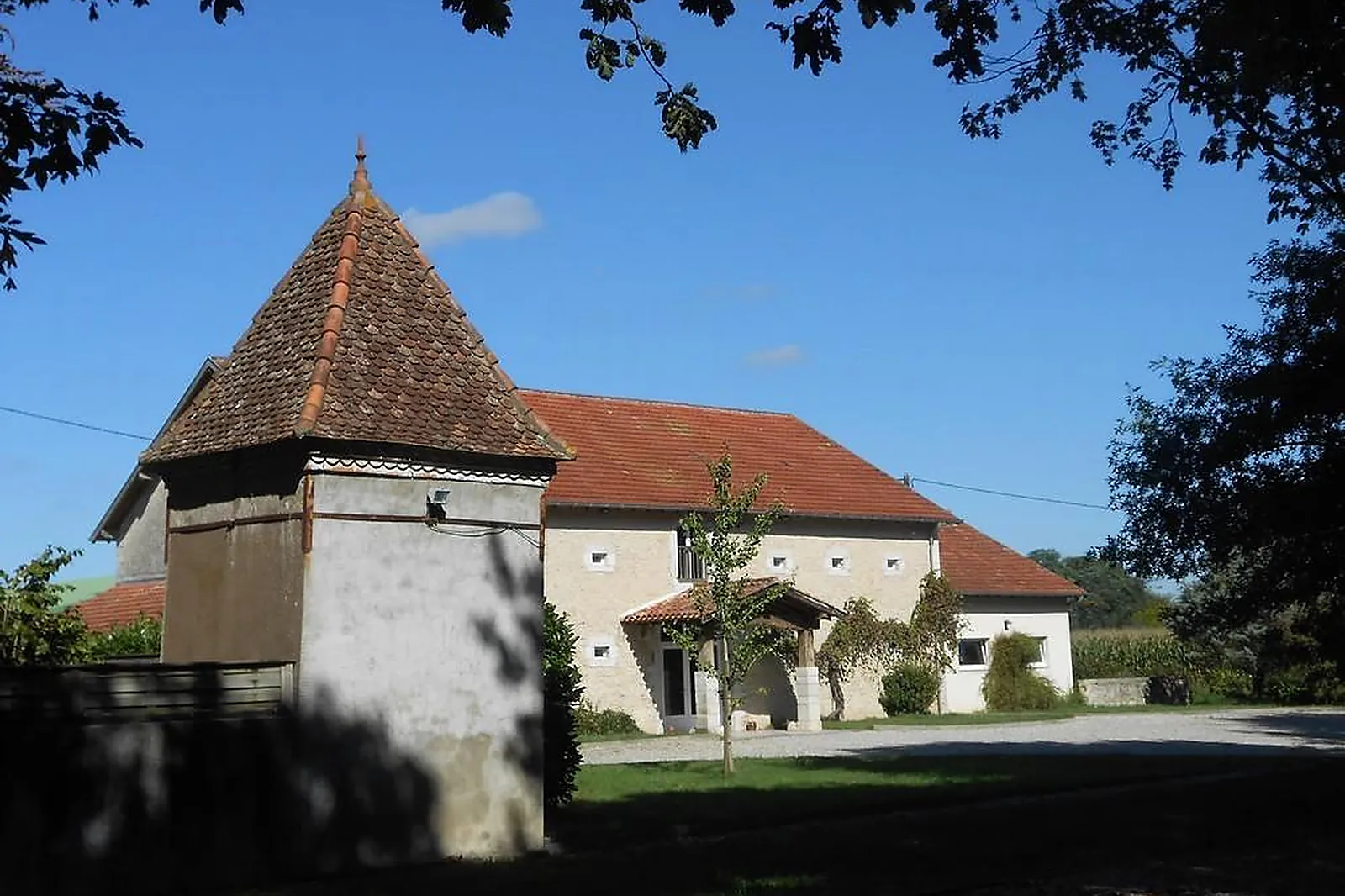 Lieux événementiels, LA GRANGE DE POUDEPÉ