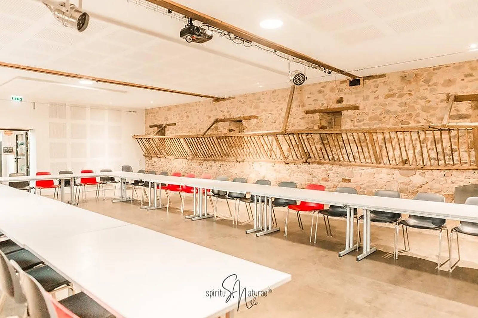 Lieux événementiels, LA GRANGE DE L'ORBIÈRE