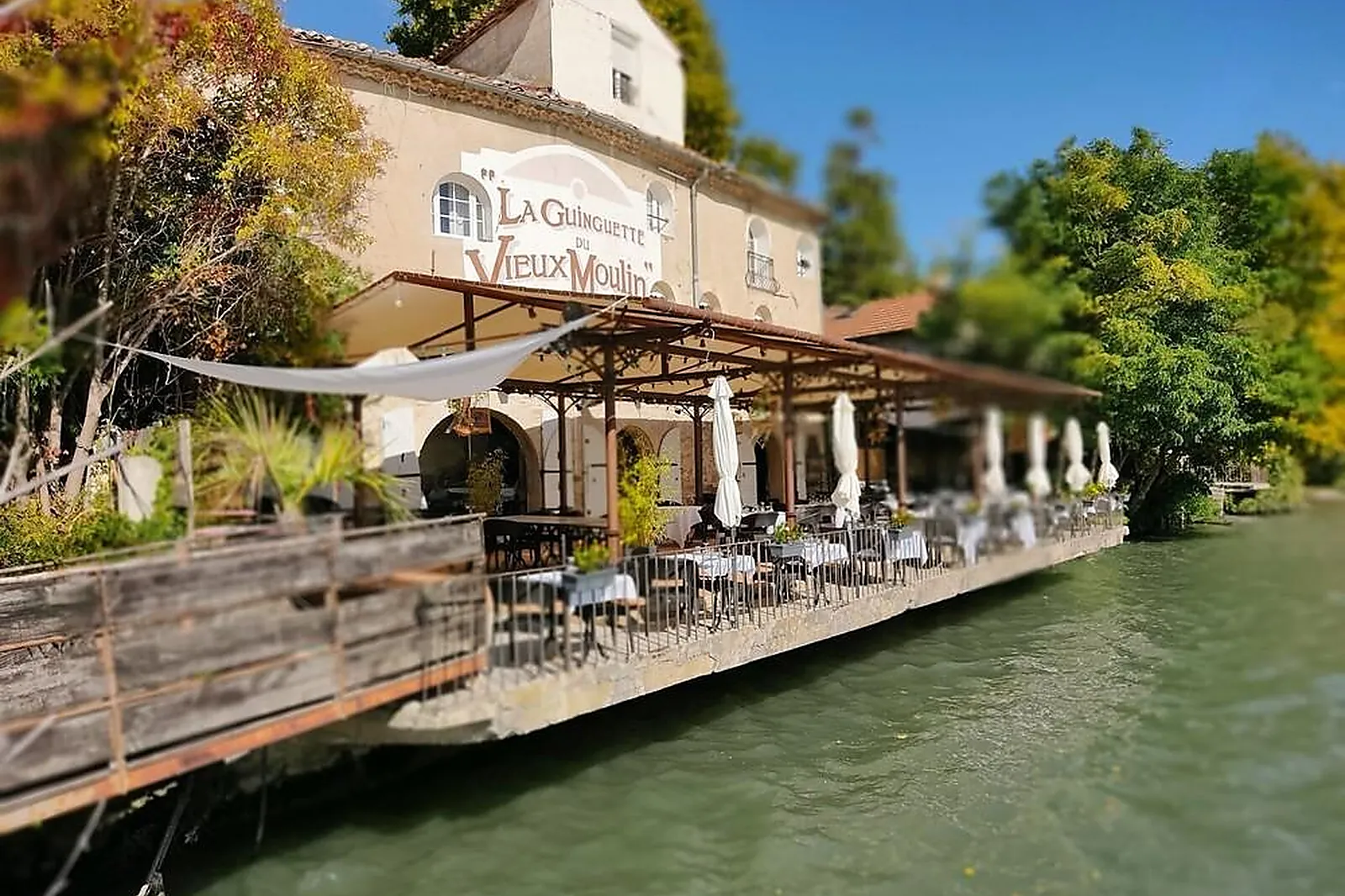 Lieux événementiels, LA GUINGUETTE DU VIEUX MOULIN