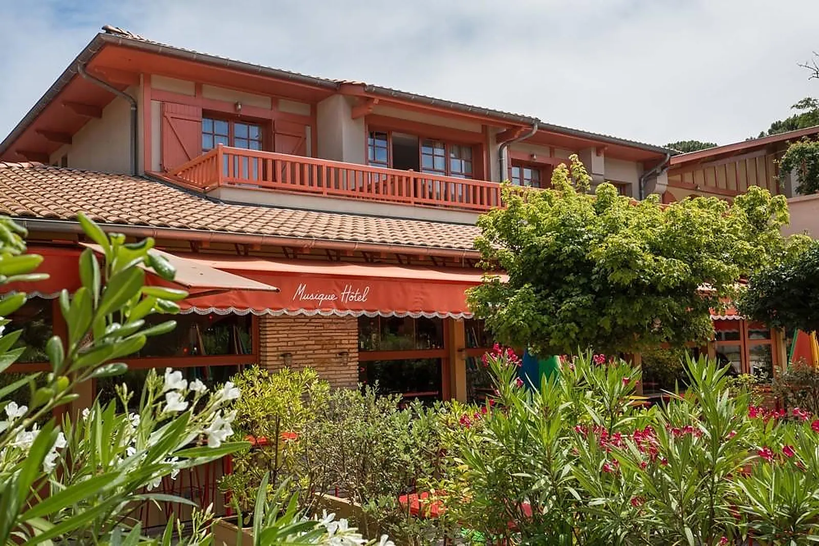 Lieux événementiels, LA GUITOUNE