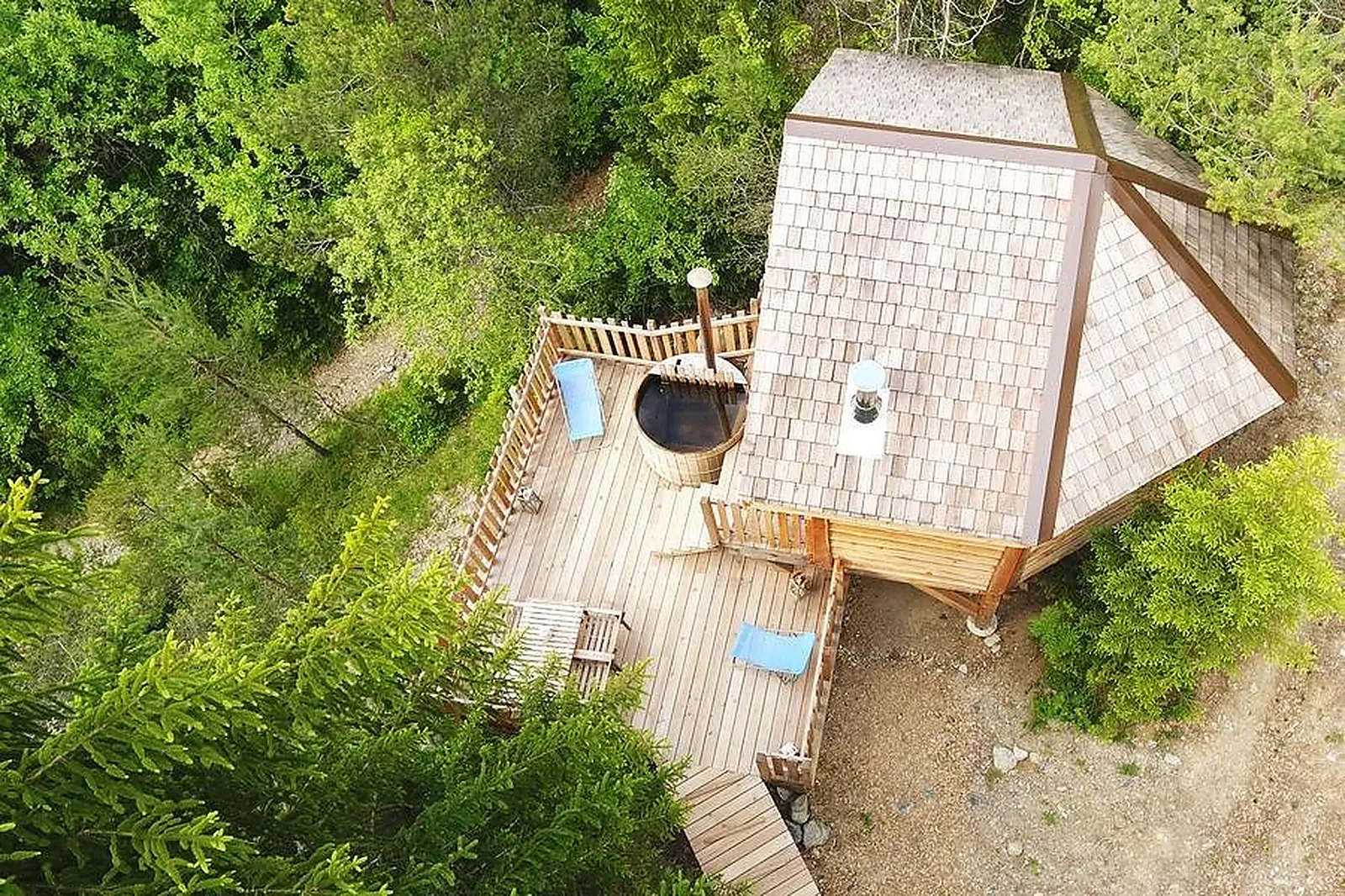 Lieux événementiels, LA HAUT - CABANES PERCHÉES