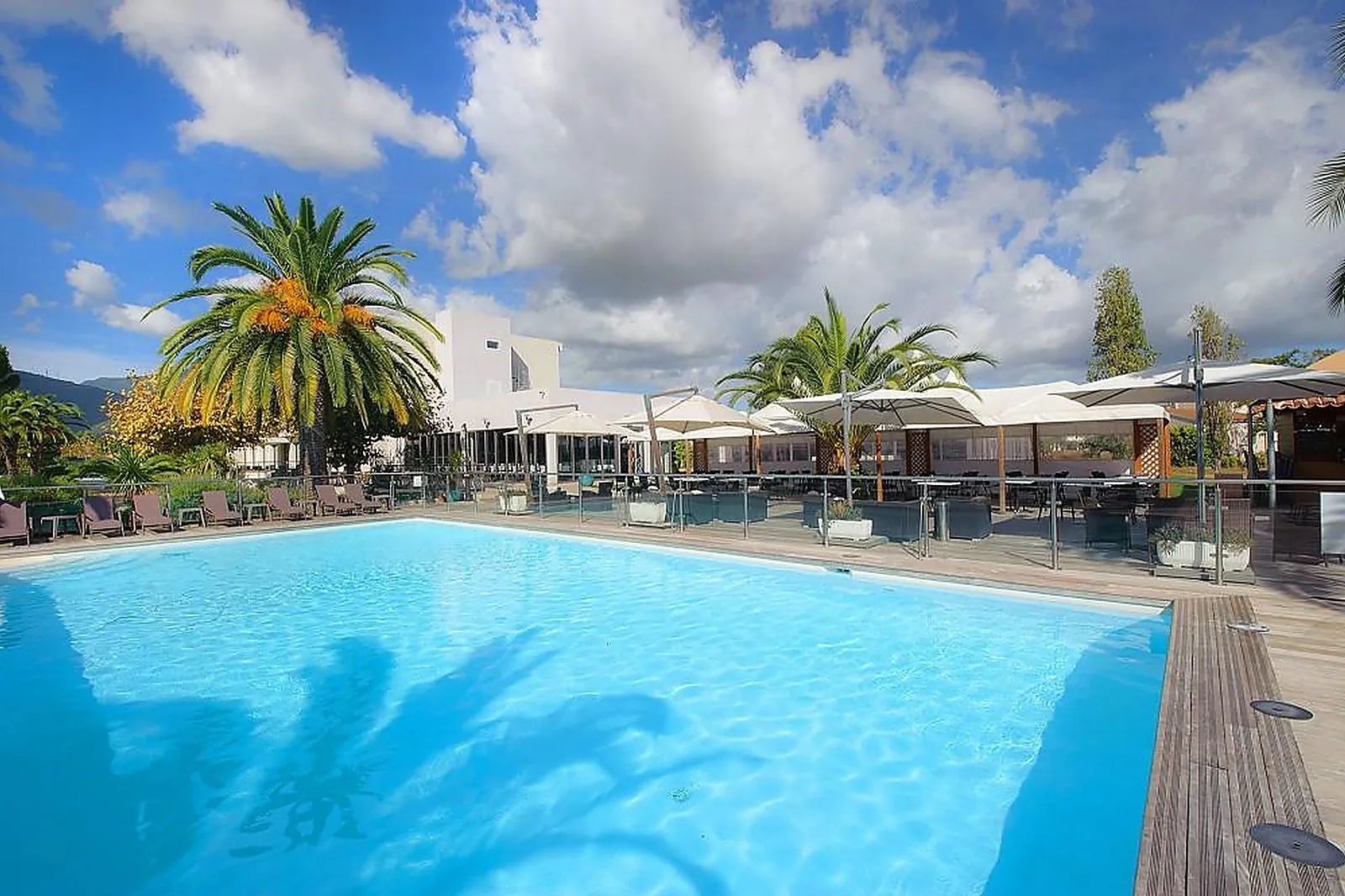 Lieux événementiels, LA MADRAGUE