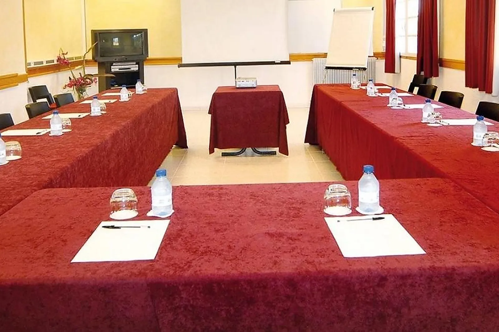 Lieux événementiels, LA MADRAGUE