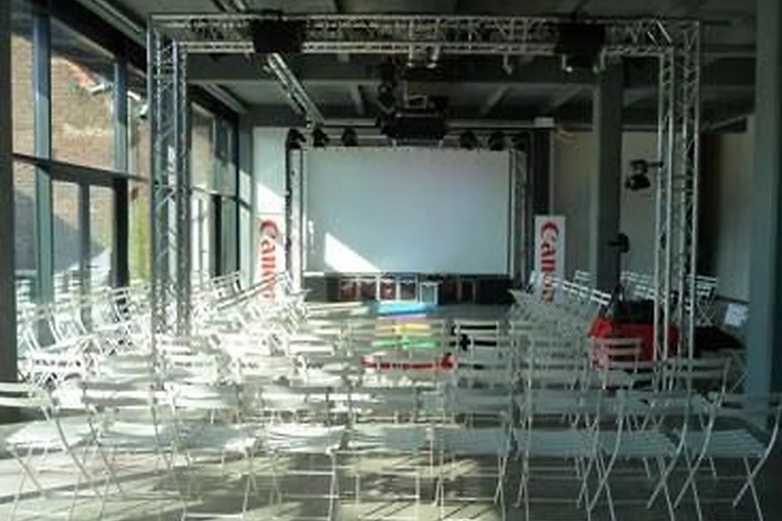 Lieux événementiels, LA MAISON