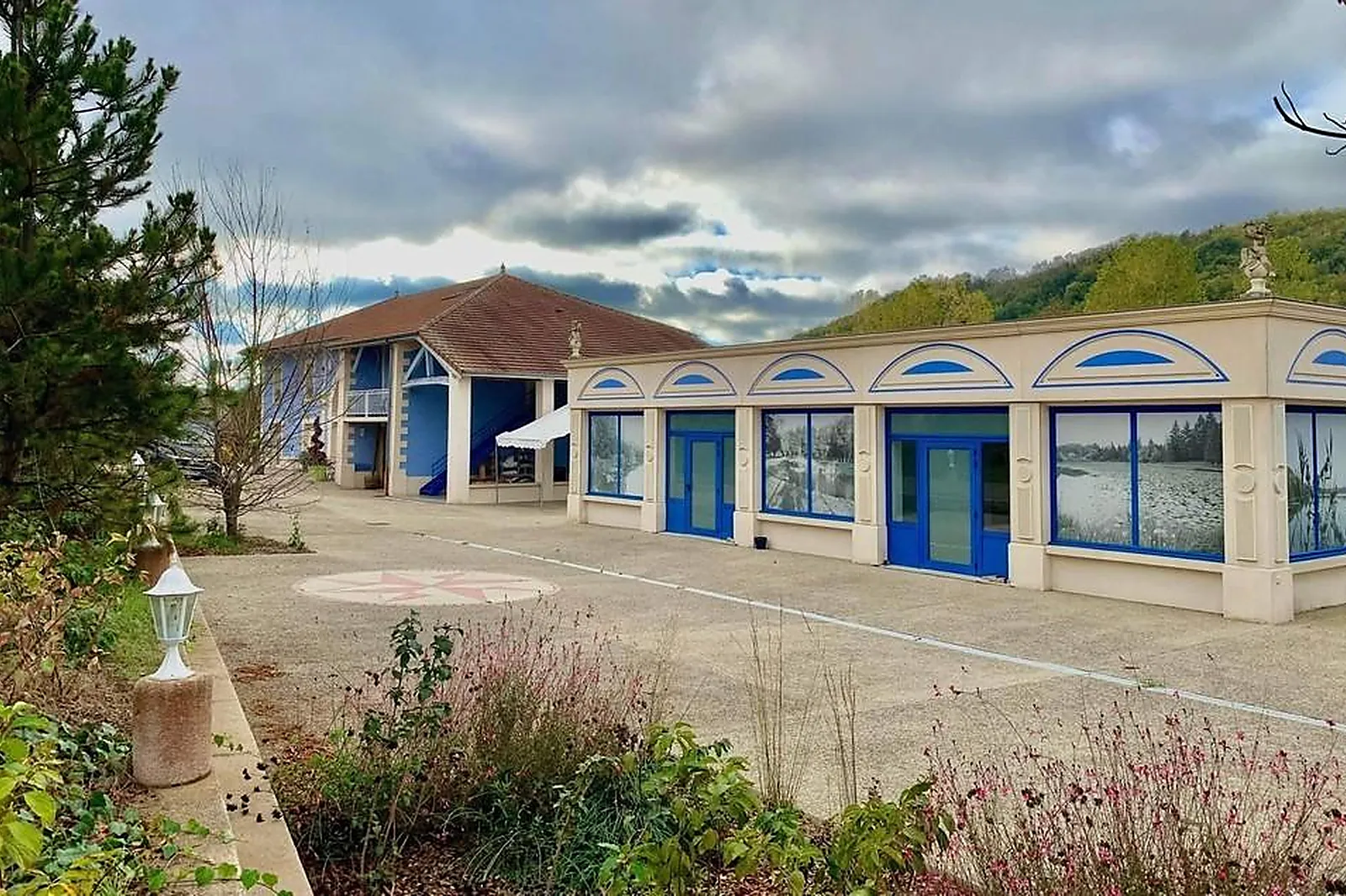 Lieux événementiels, LA MAISON BLEUE