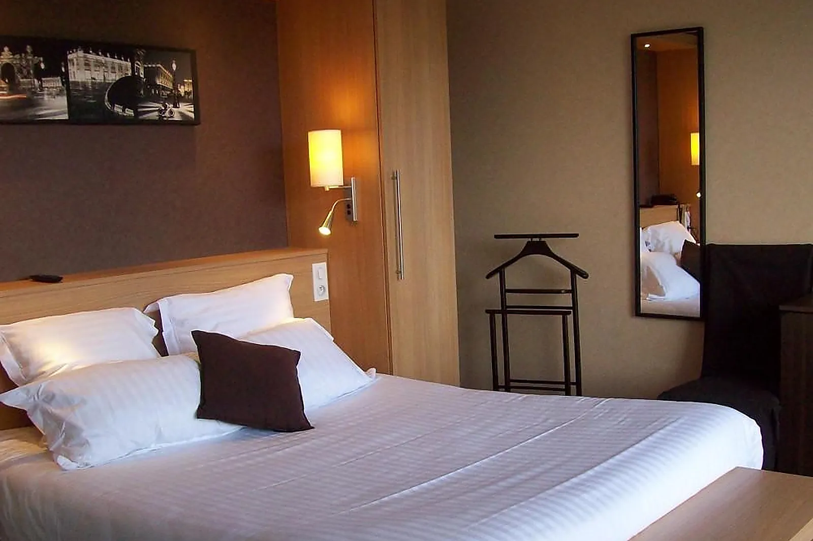 Lieux événementiels, LA MAISON CARRÉE