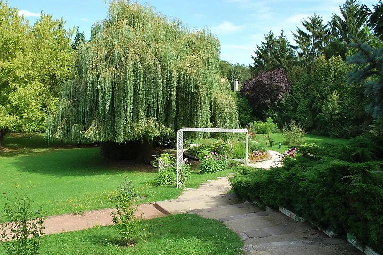Lieux événementiels, LA MAISON CARRÉE