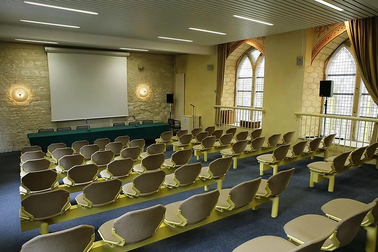 Lieux événementiels, LA MAISON DE RHODES